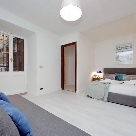 Monti Spacious Apartment 2 Рим Екстер'єр фото