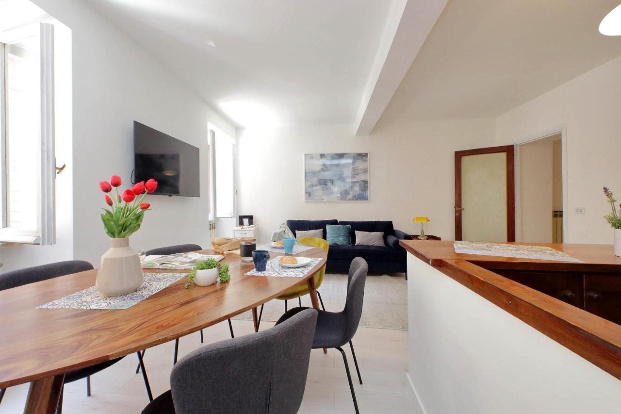 Monti Spacious Apartment 2 Рим Екстер'єр фото