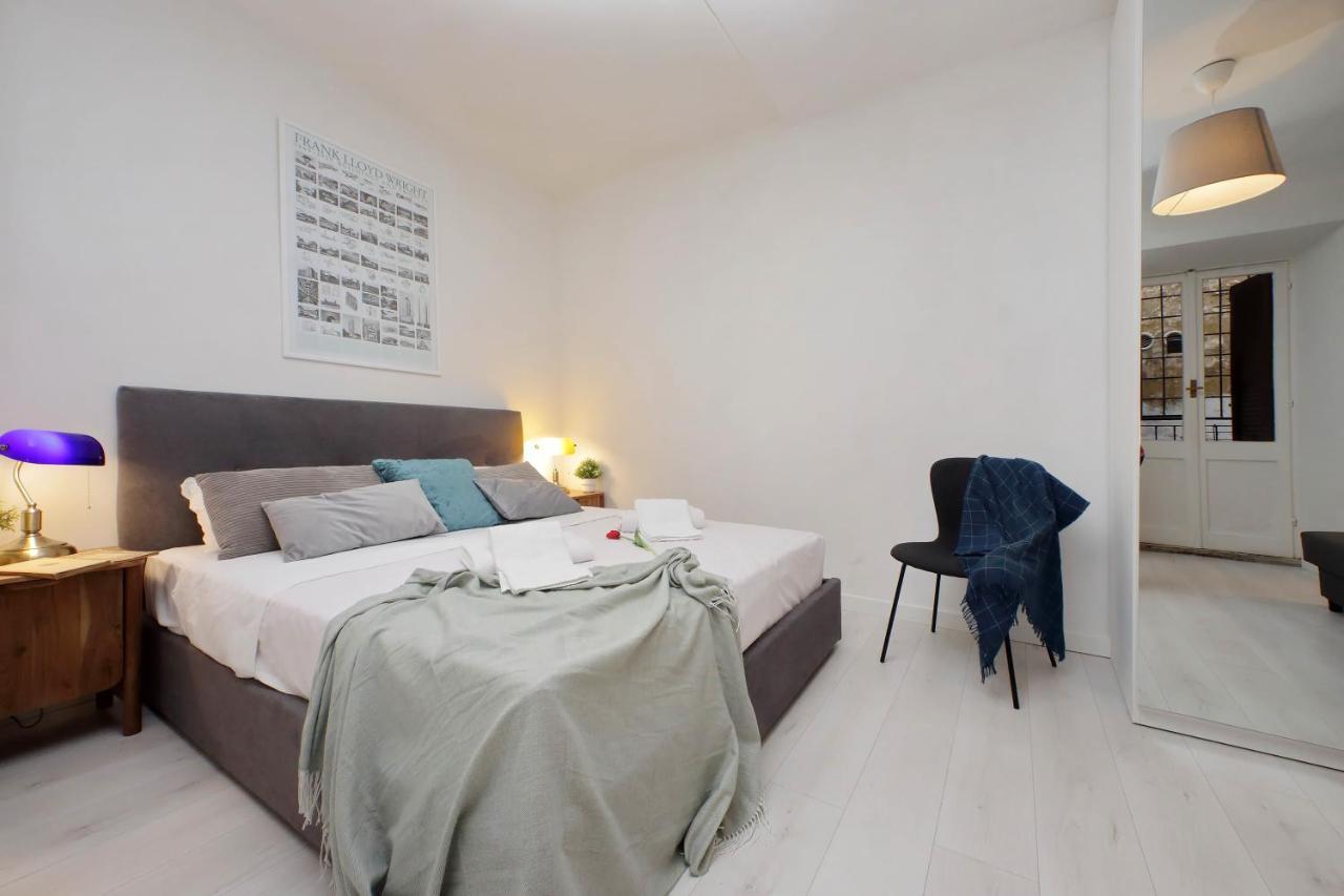 Monti Spacious Apartment 2 Рим Екстер'єр фото